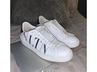 ladies valentino trainers sale
